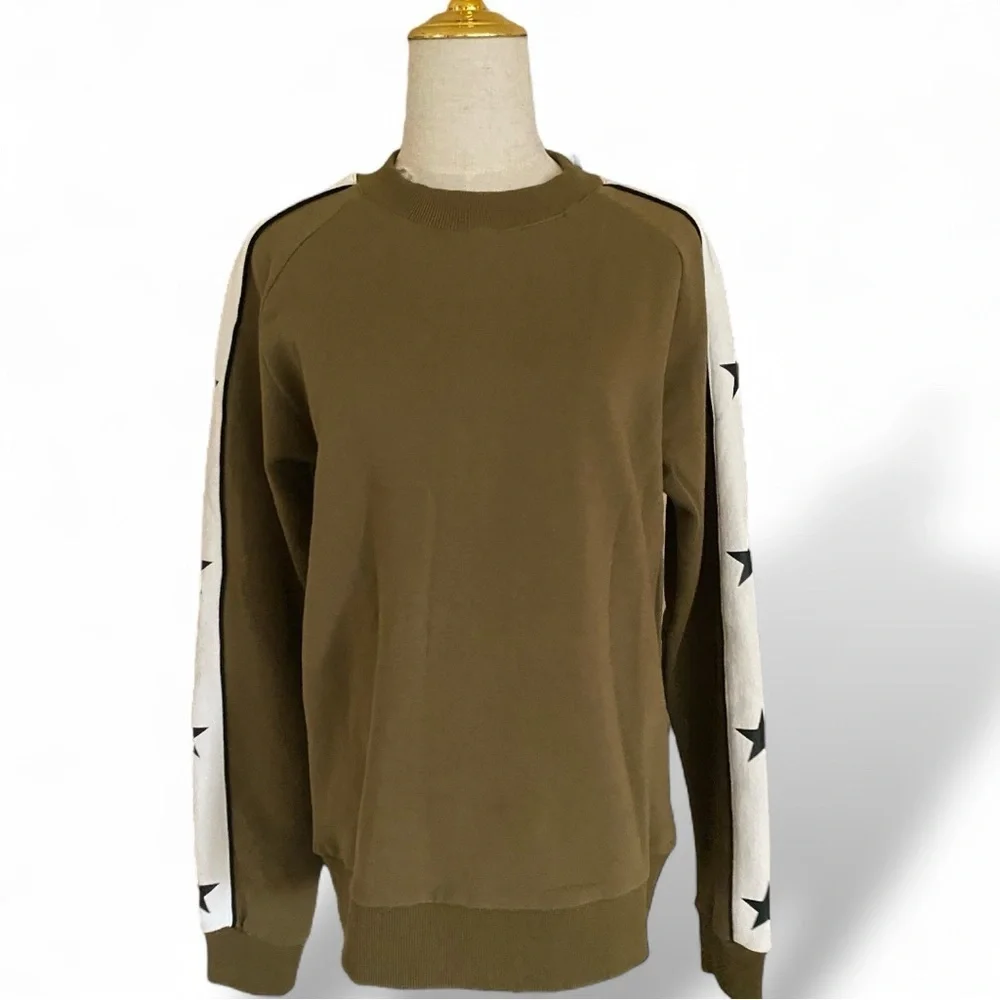 ELLANDEMM Crewneck Sweatshirt White Stripes Black Star Sleeve Detail Olive Green